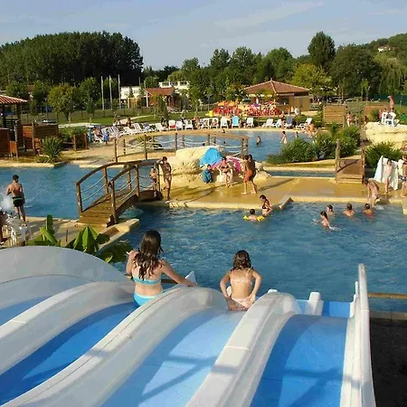Camping Paradis Ile-du-pont Campingplatz Mirande (Gers)